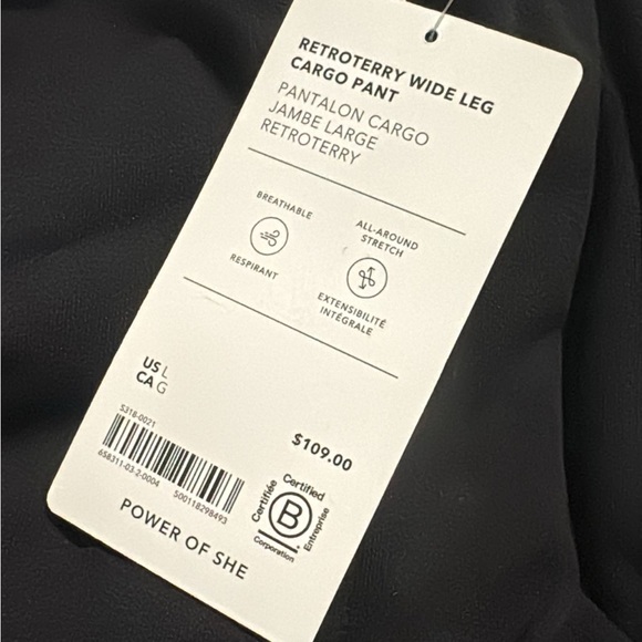 Athleta Retroterry Wide Leg Cargo Pant // Black - Picture 11 of 16